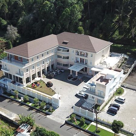 Hotel Villa Emitta Tomohon Eksteriør billede