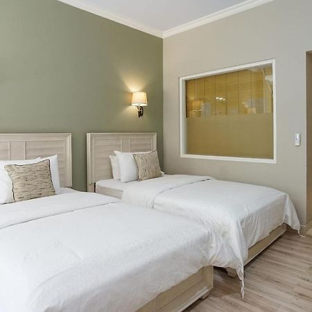 Hotel Villa Emitta Tomohon Eksteriør billede