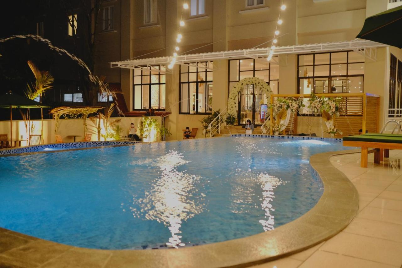 Hotel Villa Emitta Tomohon Eksteriør billede