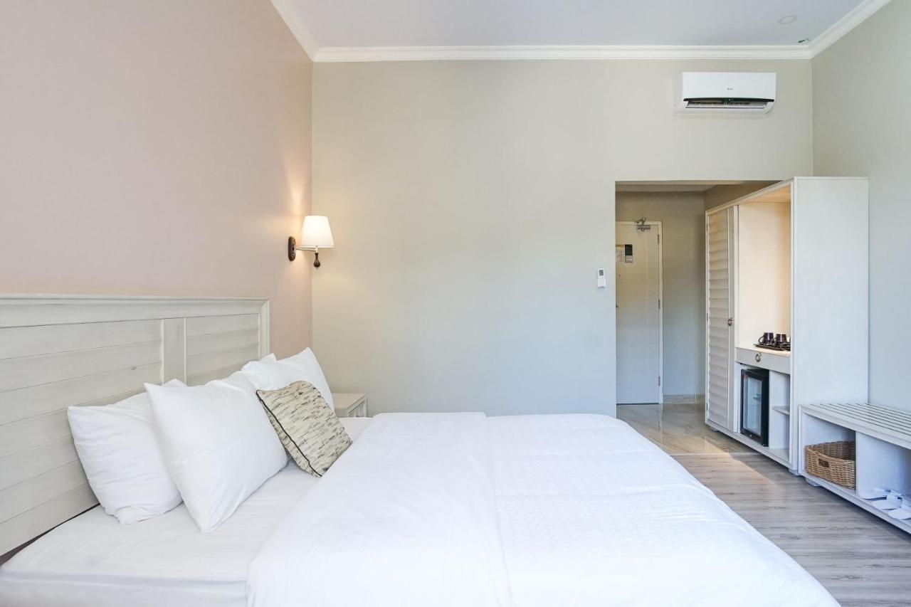 Hotel Villa Emitta Tomohon Eksteriør billede