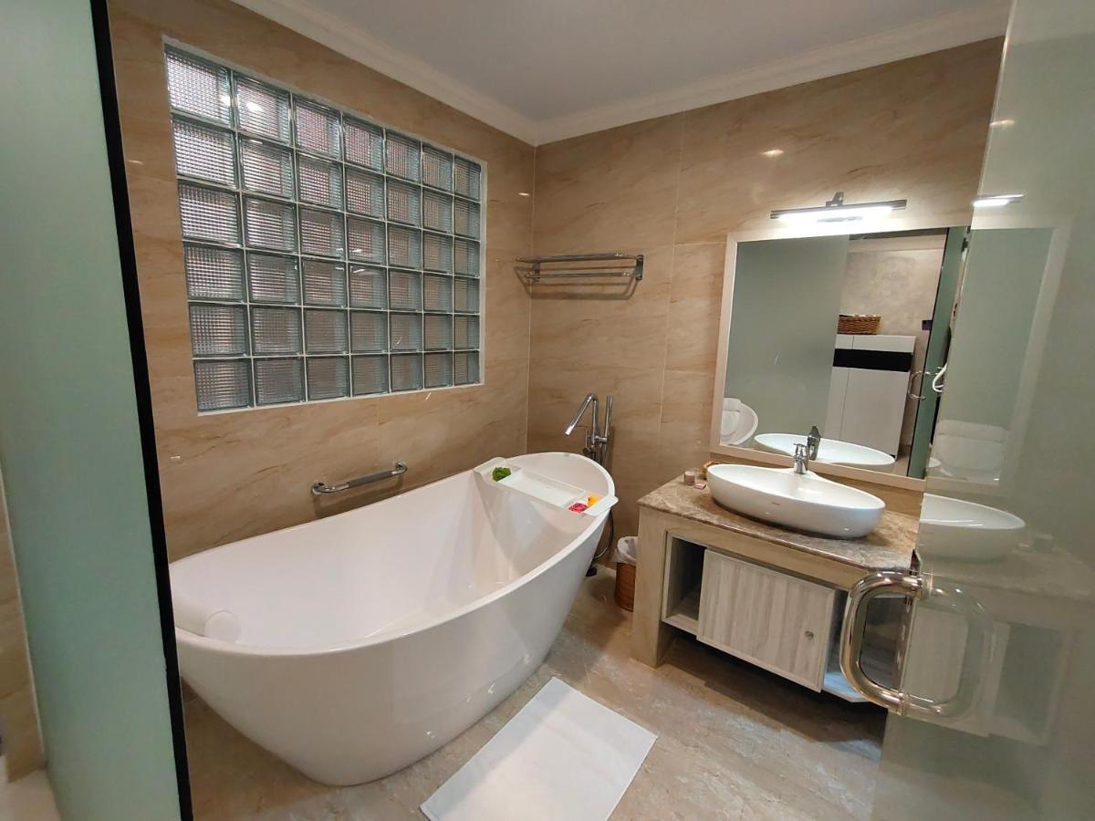 Hotel Villa Emitta Tomohon Eksteriør billede