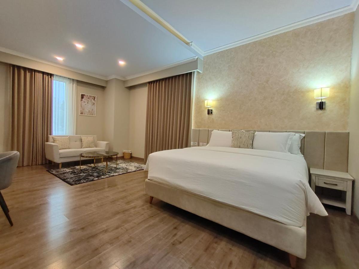 Hotel Villa Emitta Tomohon Eksteriør billede