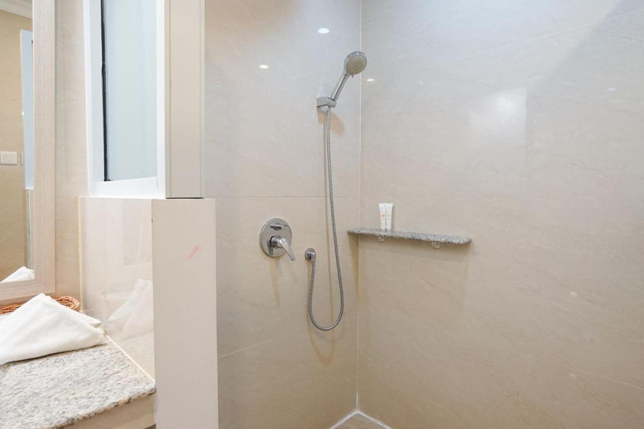 Hotel Villa Emitta Tomohon Eksteriør billede